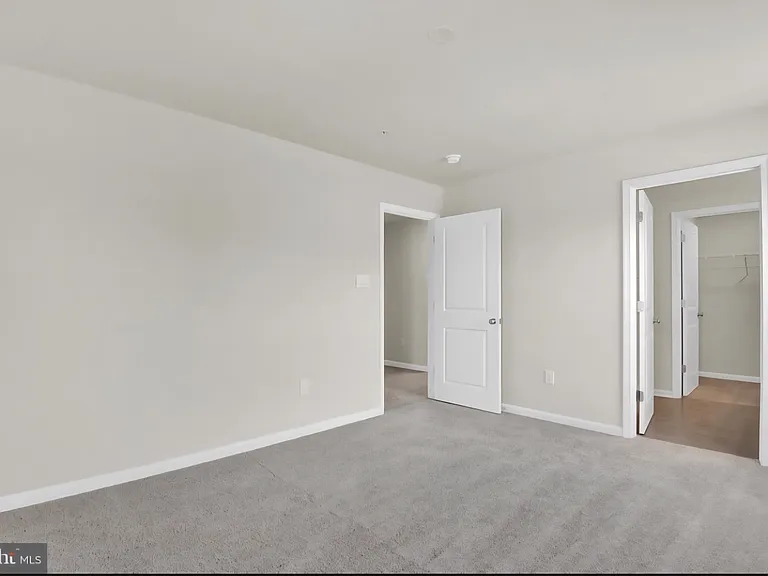 404 Constellation Ln — Photo 17