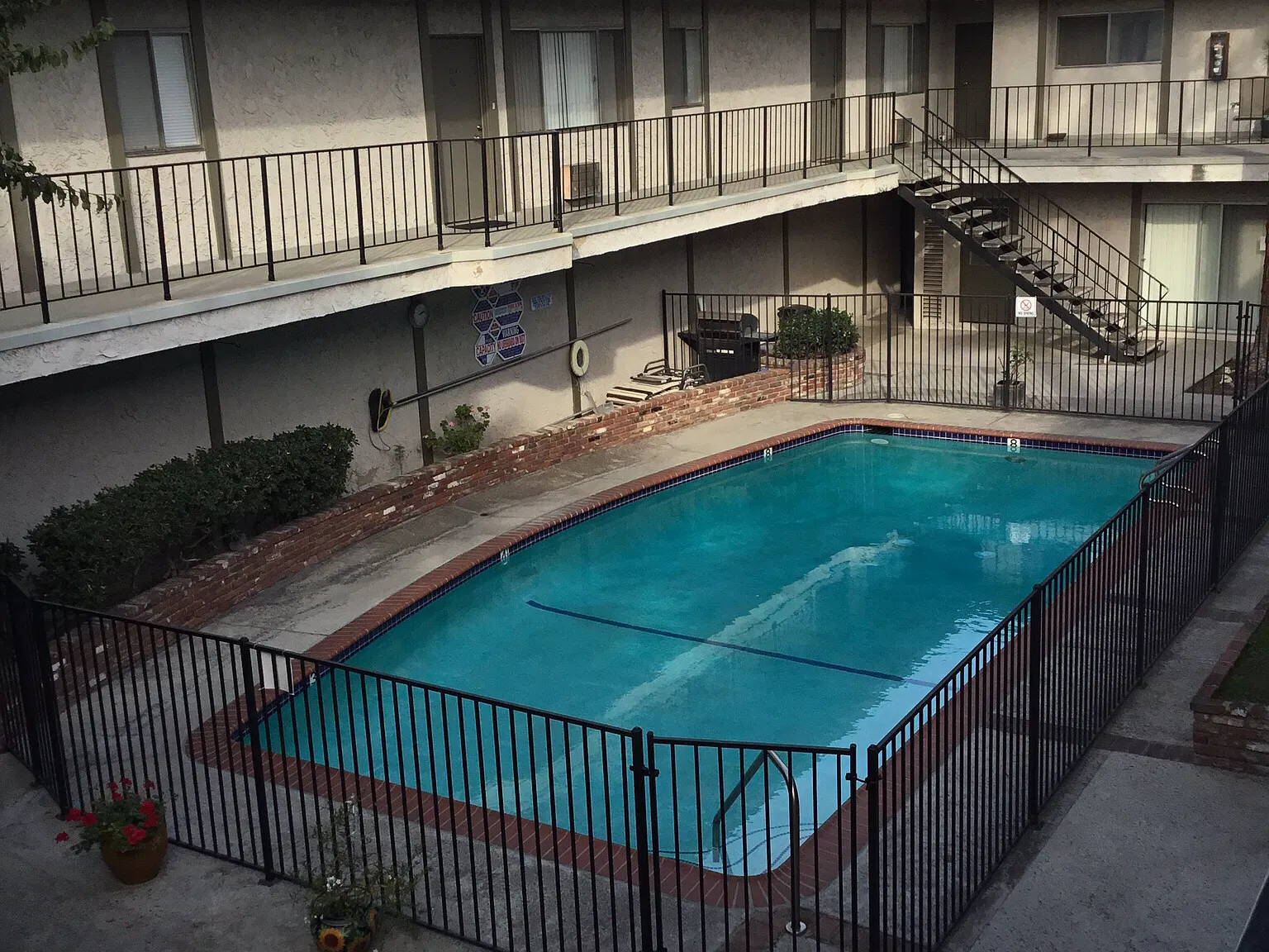 1 bed, 600 sqft, $1,800 — Photo 2