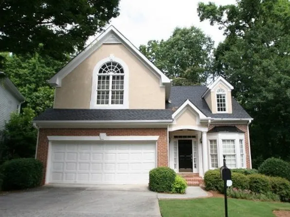 233 Spalding Gates Dr NE, Sandy Springs, GA 30328