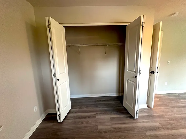 901 Spruce St #D — Photo 6