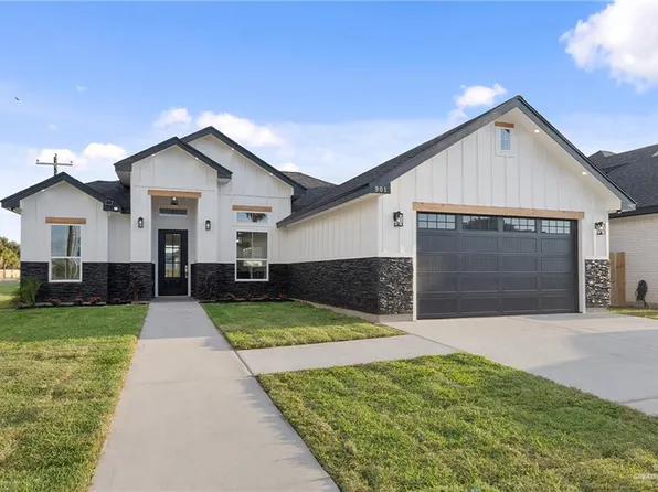 901 Milania Dr, La Feria, TX 78559