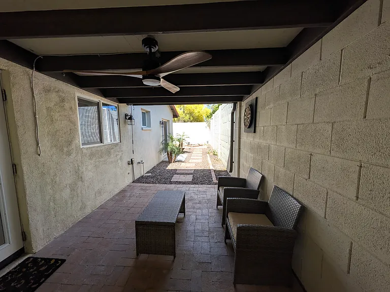 1022 W Mission Ln — Photo 25