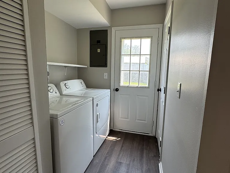 401 S Kentucky St — Photo 2
