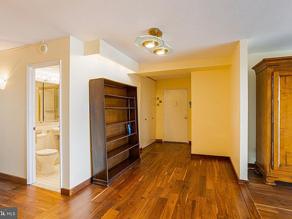 3rd image of 2401 Pennsylvania Ave APT 18C51