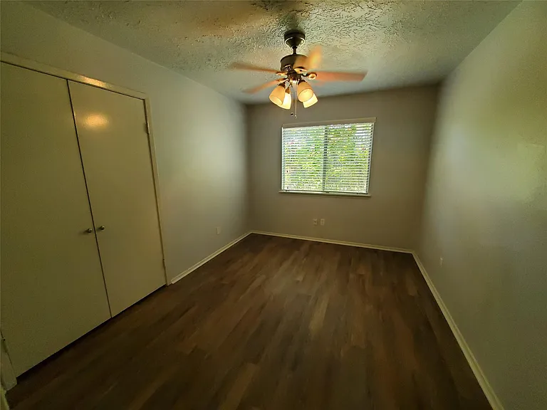 2306 Spring Dusk Ln — Photo 9