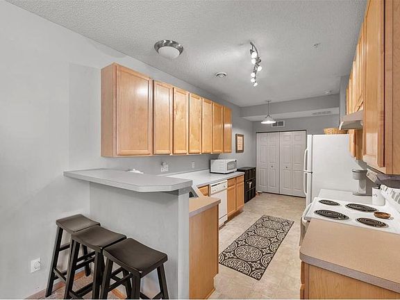 4th image of 5070 Holly Ln N #1003