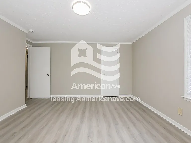 1857792_013_wm_-_bedroom_12933132.jpg