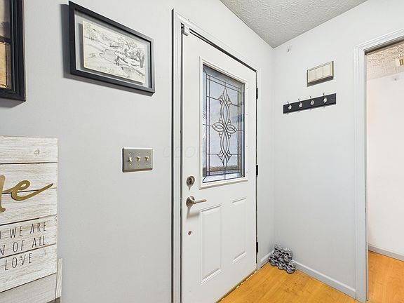 3rd image of 515 Virginia St
