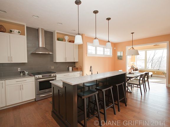 5th image of 4120 E Gables Ct NE