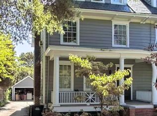 3107 34th St NW, Washington, DC 20008