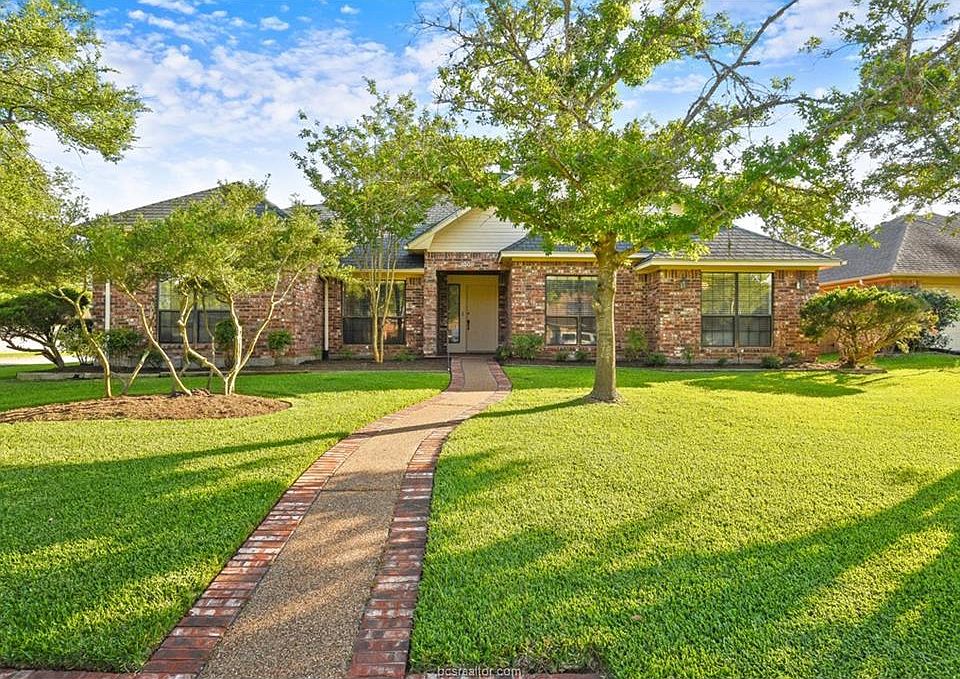 1st image of 1008 Oakhaven Cir