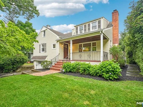 445 Alpine Ter, Ridgewood, NJ 07450