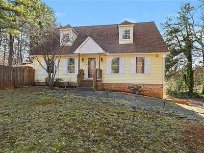 4010 Gracemont Dr, Winston Salem, NC, 27106