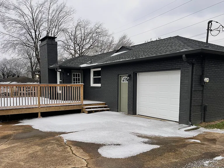 801 Lemont Dr — Photo 21