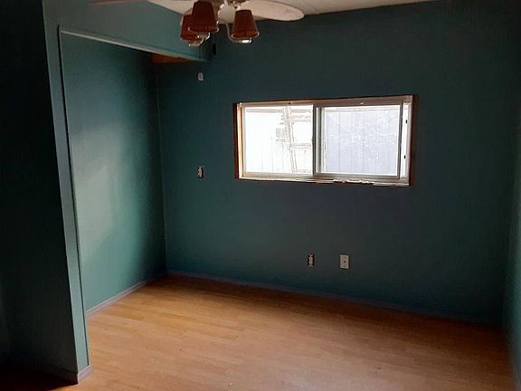 3rd image of 112 Orchid Ln