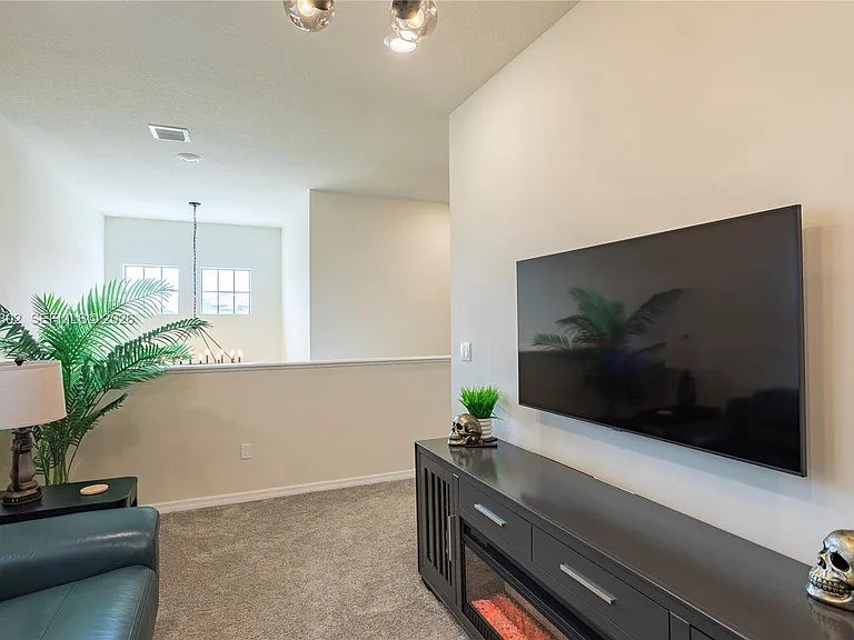4423 Spruce Ln — Photo 18