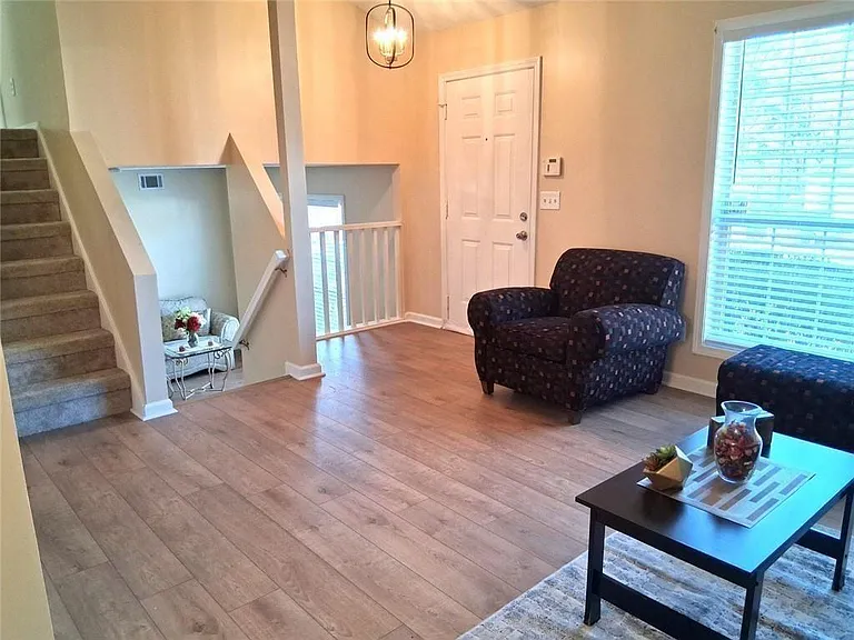 6543 Alford Way — Photo 8