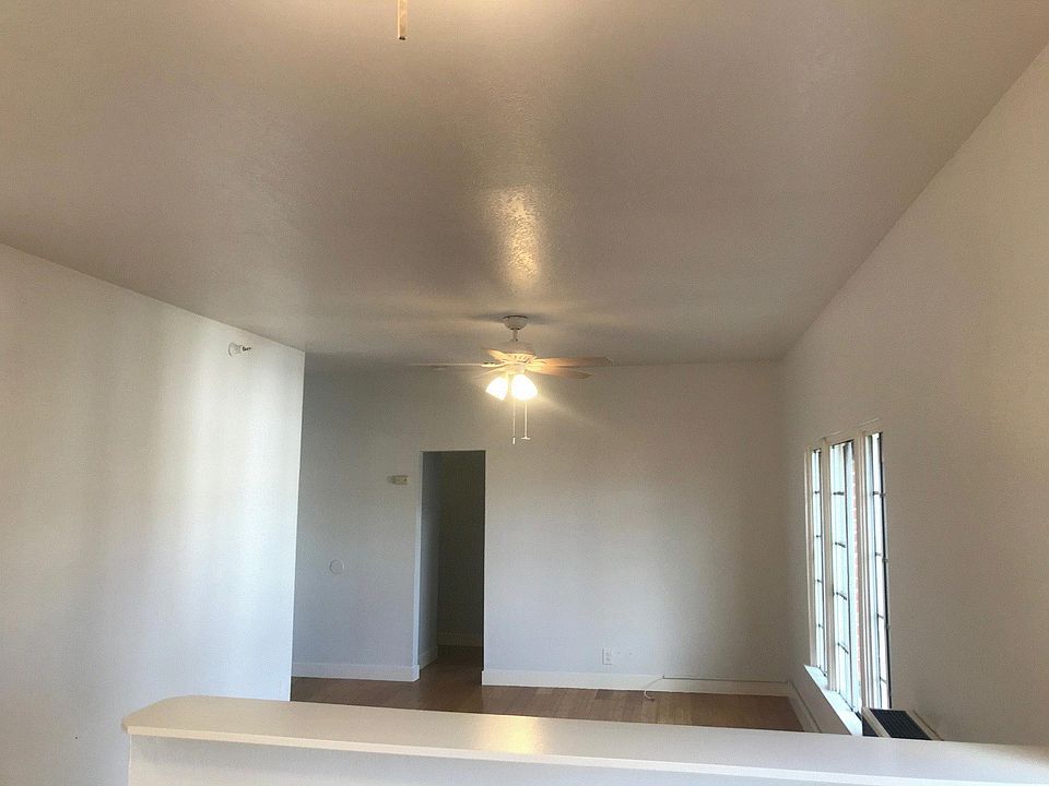 2nd image of 228 S Kenwood St APT 404