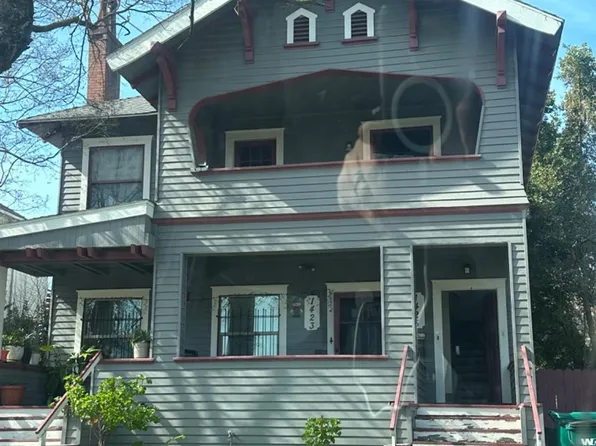 1423 N San Joaquin St, Stockton, CA 95202