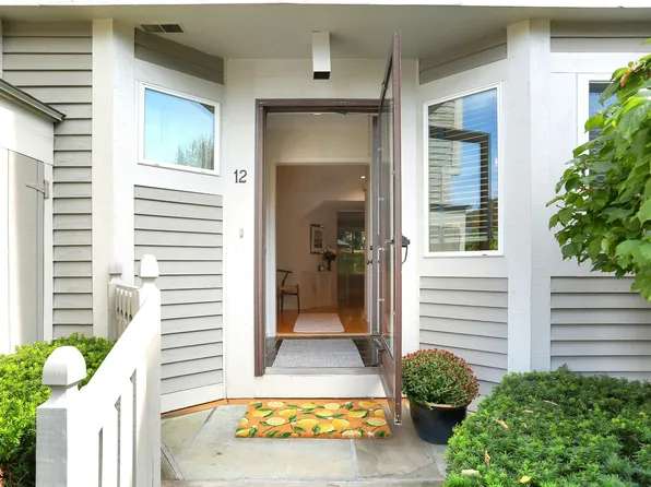 12 Strathmore Lane #12, Westport, CT 06880