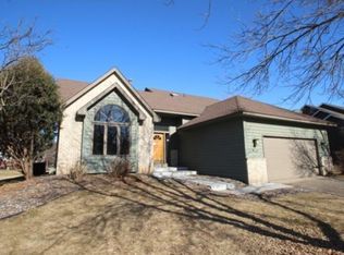 9105 Barrington Ter, Minneapolis, MN 55443