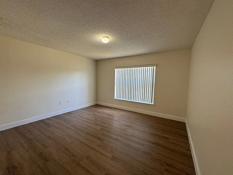11718 Pethrick Dr — Photo 5