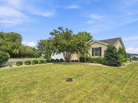 4th image of 1482 Moorman Ln