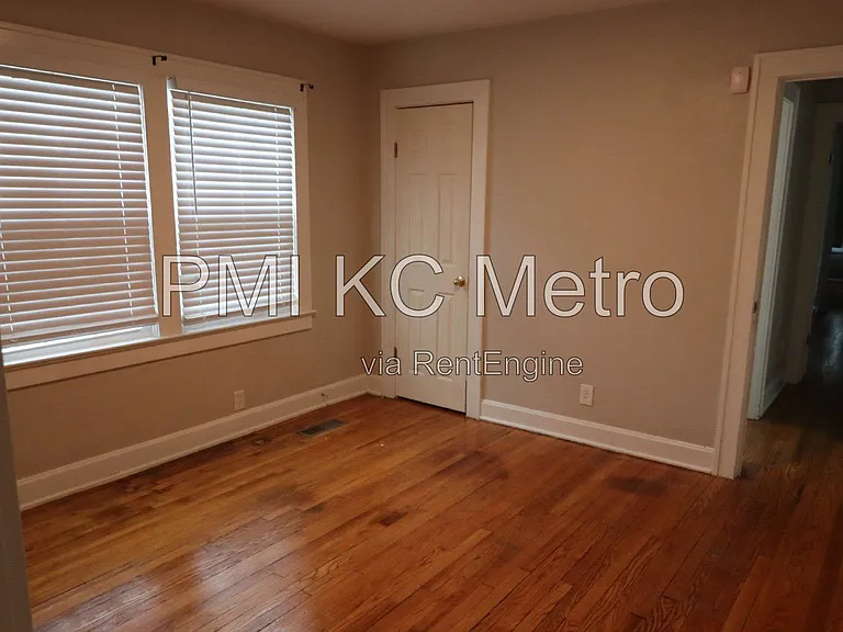 5331 Charlotte St #B — Photo 13