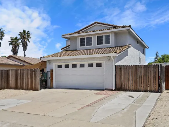 8141 Port Royale Way, Sacramento, CA 95823