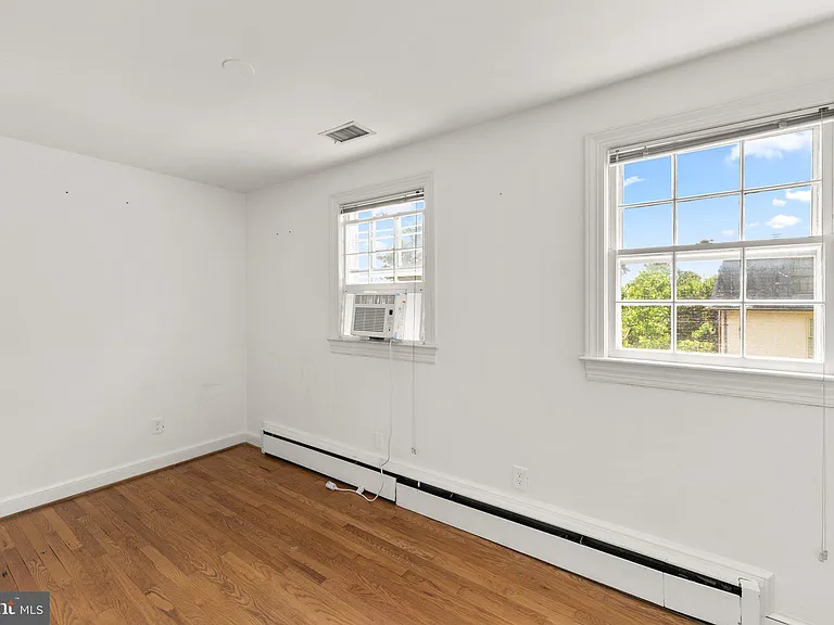 3341 Dent Pl NW — Photo 22