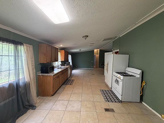 5th image of 1241 Back Penn Rd