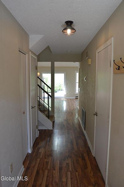 2nd image of 20 Lexington Drive