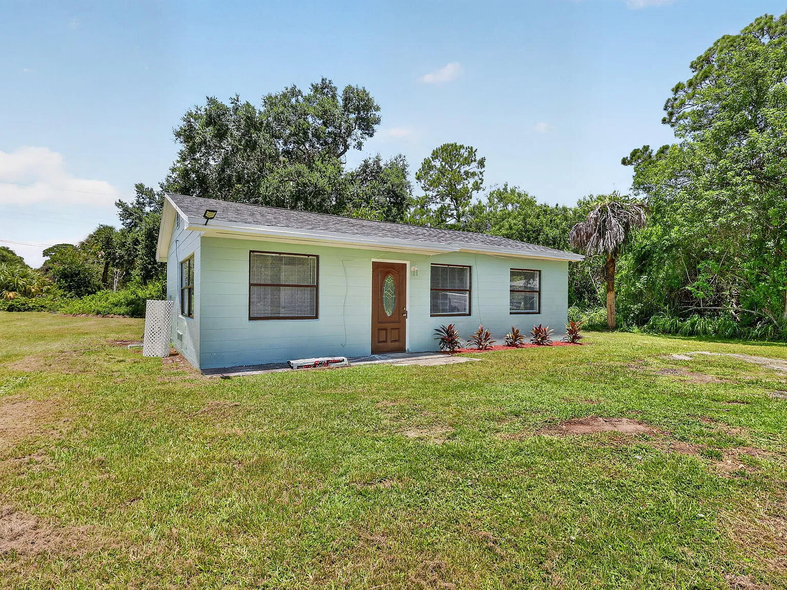 2 bed, 1.0 bath, 816 sqft, $1,900 — Photo 3