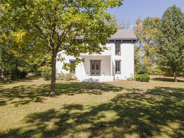 725 W Springfield St, Saint James, MO 65559