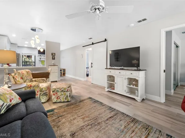8302 Charter Club Cir Unit 4, Fort Myers, FL 33919