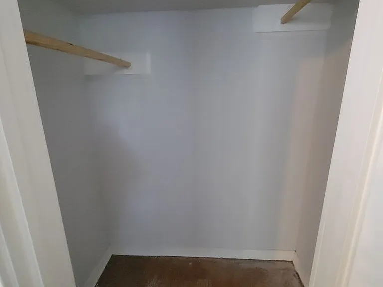 918 Preston St — Photo 11