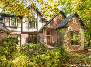 70 Woodland Dr, Yorkville, IL 60560