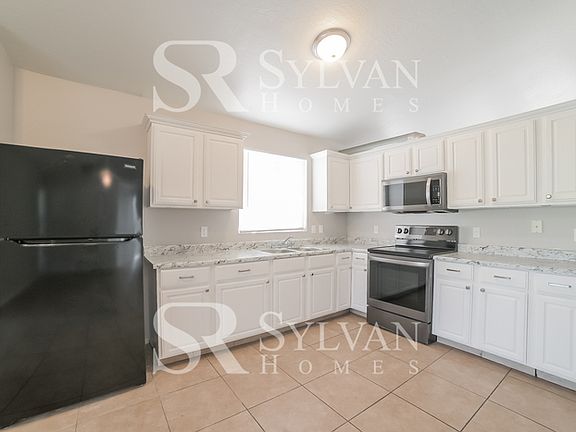 5th image of 2838 W La Salle St