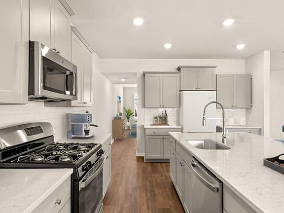6th image of this home