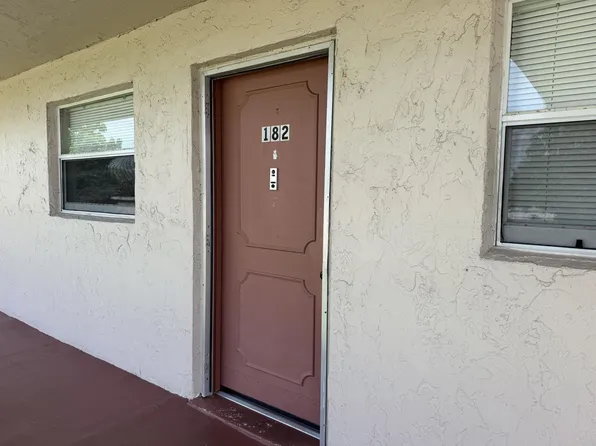 500 Bonnie Blvd APT 182, Palm Springs, FL 33461