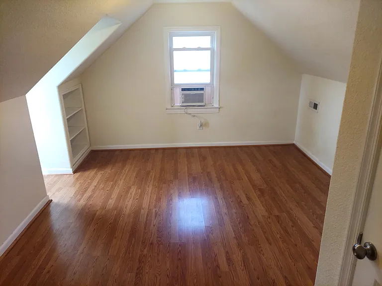 1320 Elm View Ave — Photo 11