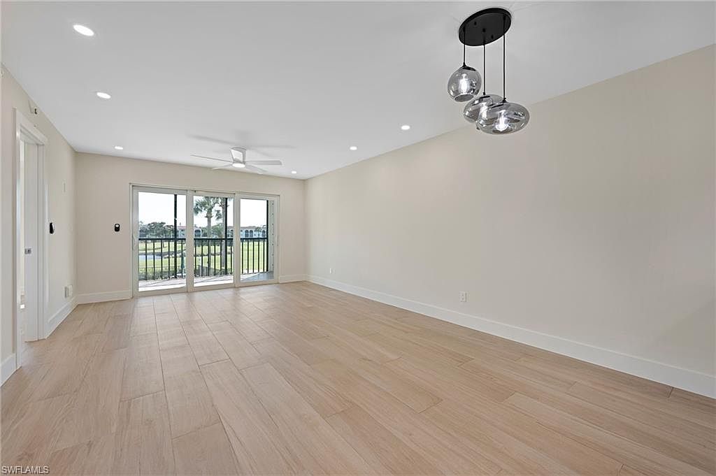 13 High Point CIR N #206