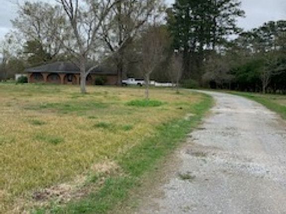 2nd image of 1450 Bayou Blue Rd