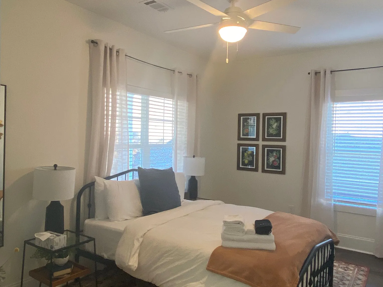 4 bed, 1760 sqft, $2,700 — Photo 3