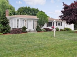 15 Caldar Rd, North Providence, RI 02904