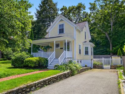 36 Donizetti St, Wellesley, MA, 02482