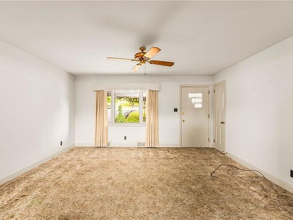 5th image of 5500 Rozianna Dr