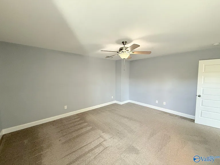 218 Woodgrove Dr — Photo 30