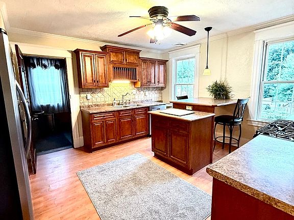 5th image of 2143-2145 Northampton St