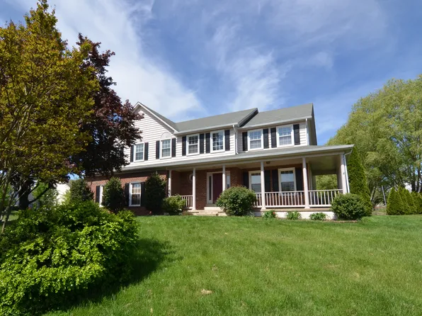 43493 Golden Meadow Cir, Ashburn, VA 20147
